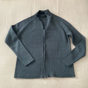 Mens DKNY charcol gray zip up mock neck ribbed sweater in size M.